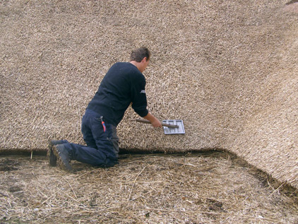 Afwerking van rietendak